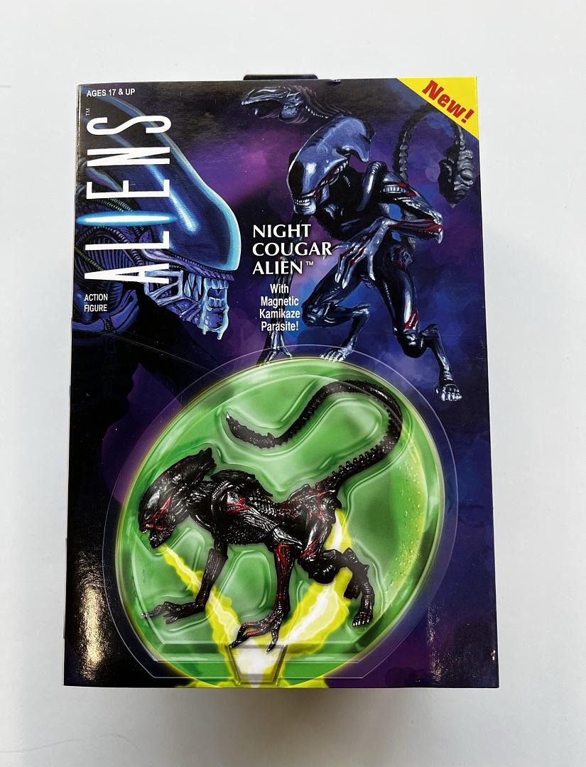 Aliens Kenner Tribute ULT Night Cougar Alien 7IN Action Figure